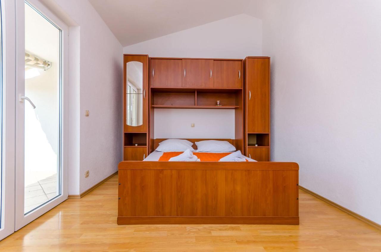 טרוגיר Apartments Tily מראה חיצוני תמונה