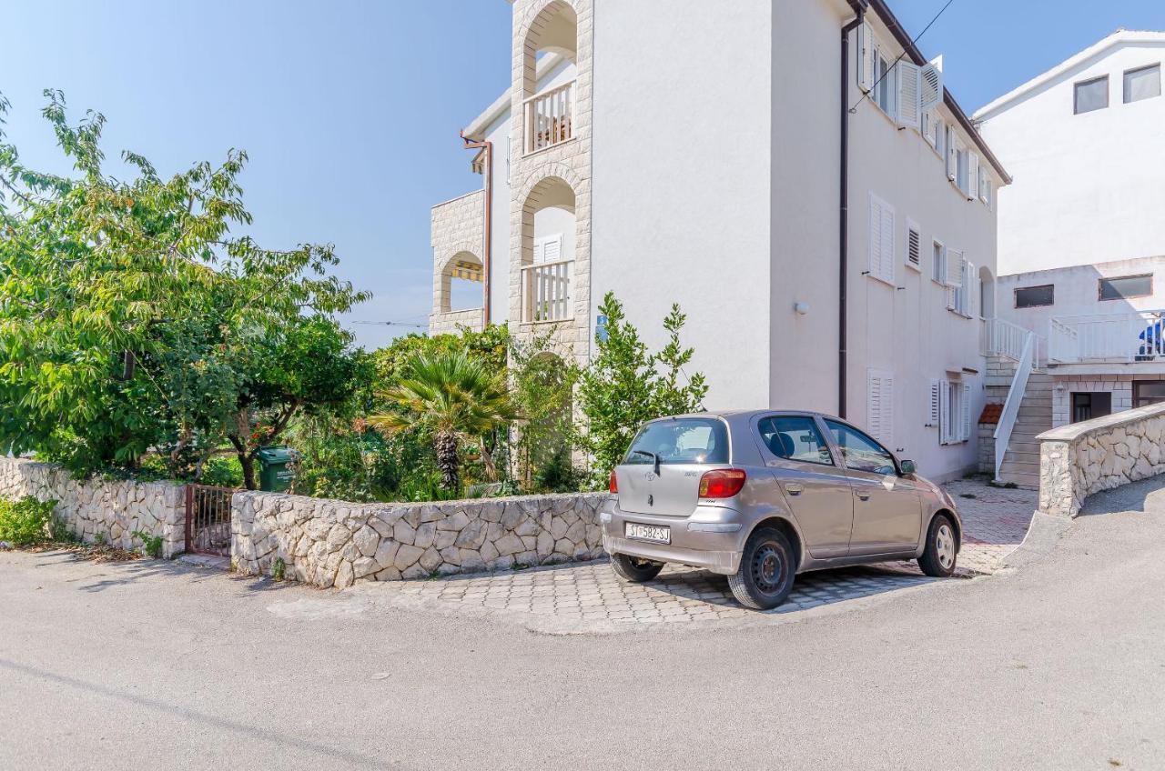 טרוגיר Apartments Tily מראה חיצוני תמונה