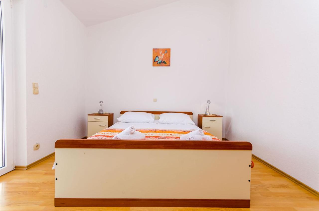 טרוגיר Apartments Tily מראה חיצוני תמונה