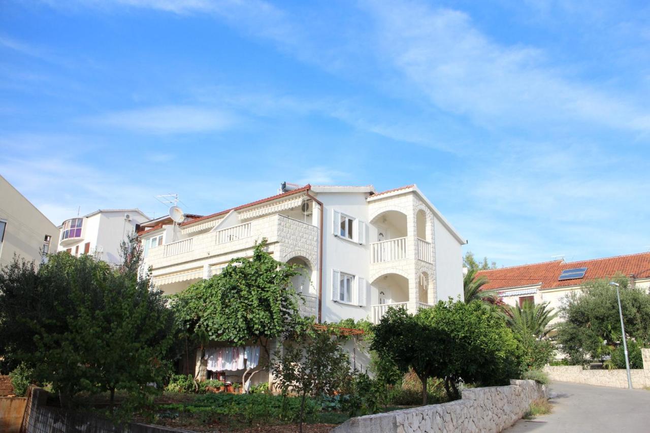 טרוגיר Apartments Tily מראה חיצוני תמונה